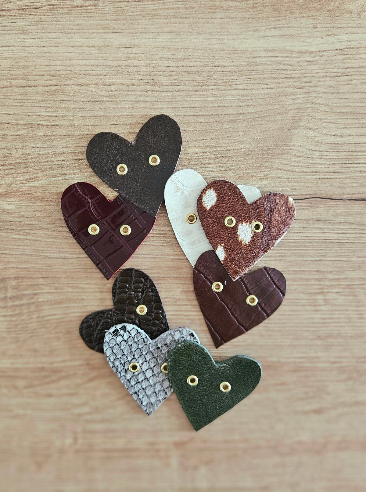 CHARM DE CUERO - CORAZÓN