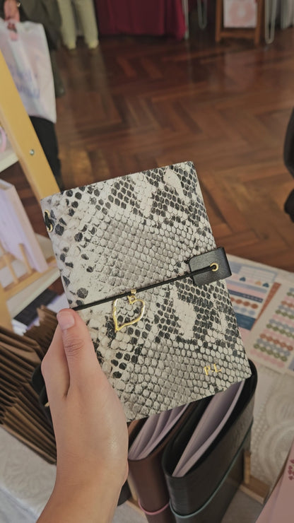 JOURNAL MIDORI A6 │ PRINT LAGARTO CREMA